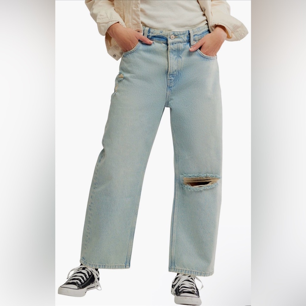 NWT Free People We The Free Deep Trance Low Rise Barrel Leg- Bleached Out